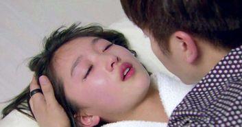 舌吻摸腿视频,舌吻摸腿视频引发热议