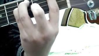 童年吉他教学视频,跟随视频轻松学会弹奏经典曲目