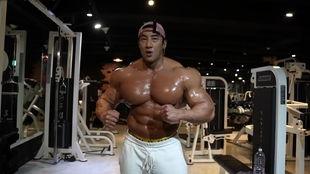 黄哲勋视频